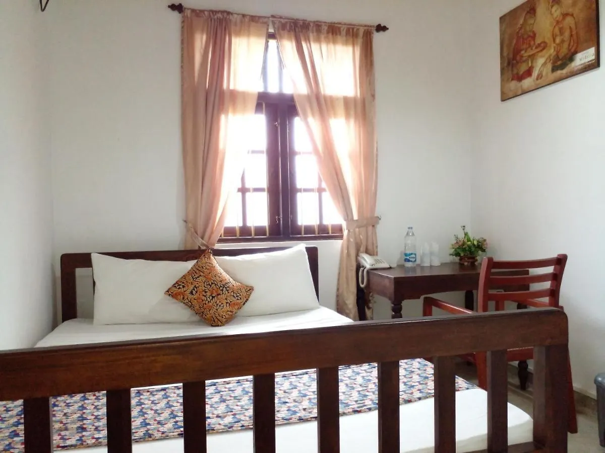*** Hotel Muduna Walawwa Resort Kandy Sri Lanka