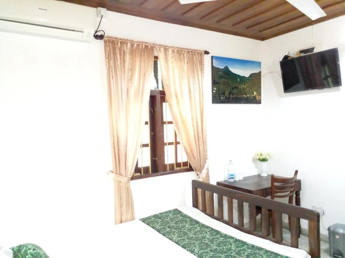 Hotel Muduna Walawwa Resort Kandy