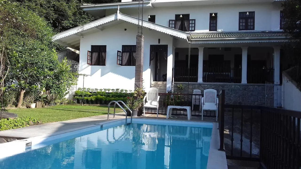 Muduna Walawwa Resort Kandy