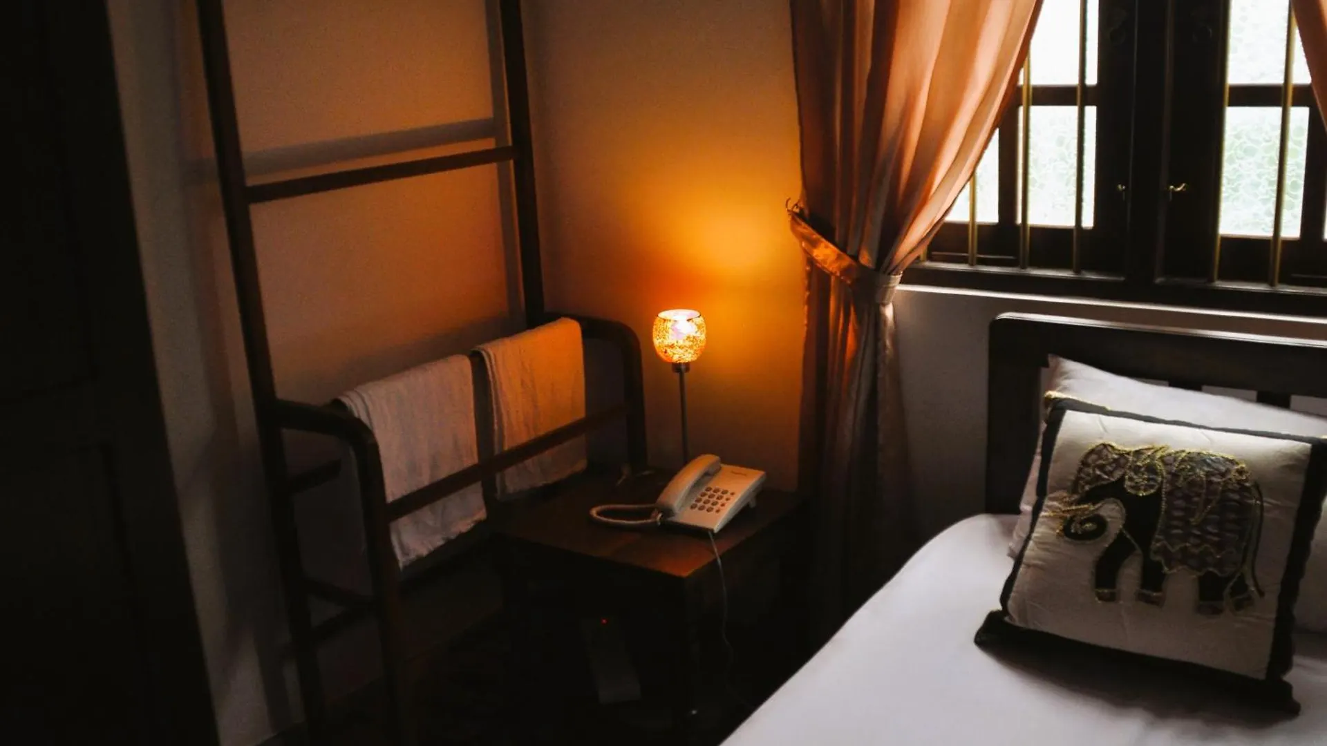 Hotell Muduna Walawwa Resort Kandy