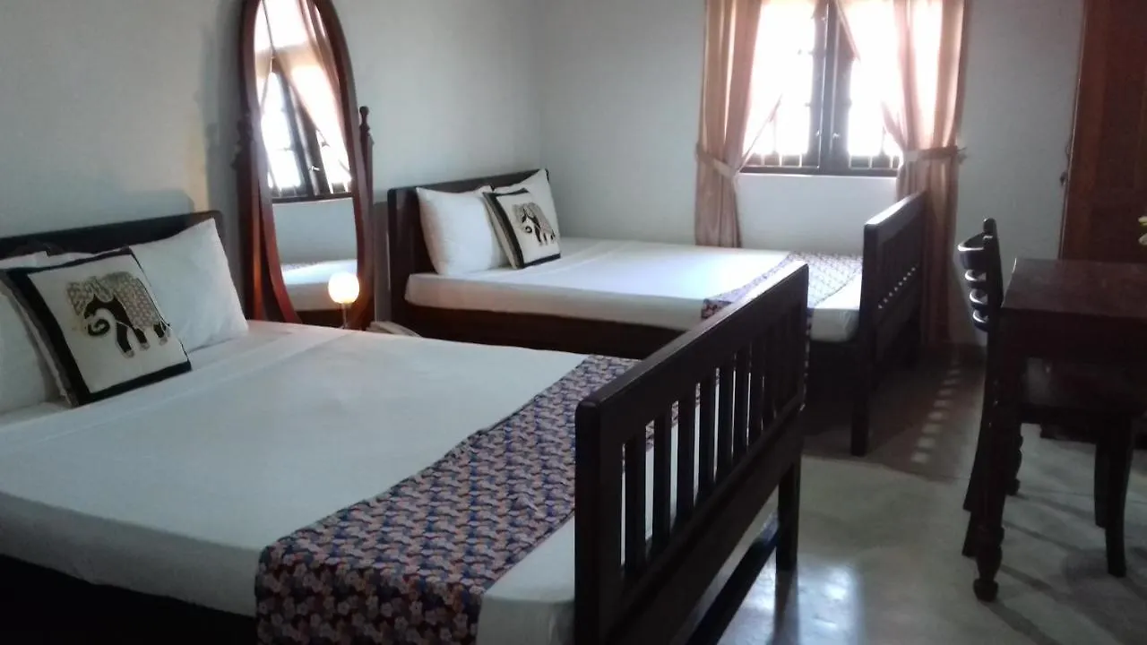 Hotell Muduna Walawwa Resort Kandy
